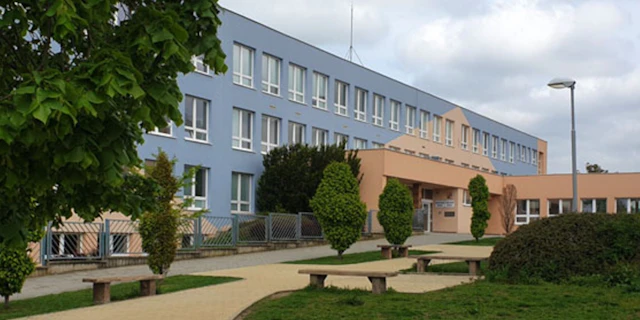 Základní škola a Mateřská škola Vyškov, Letní pole, příspěvková organizace