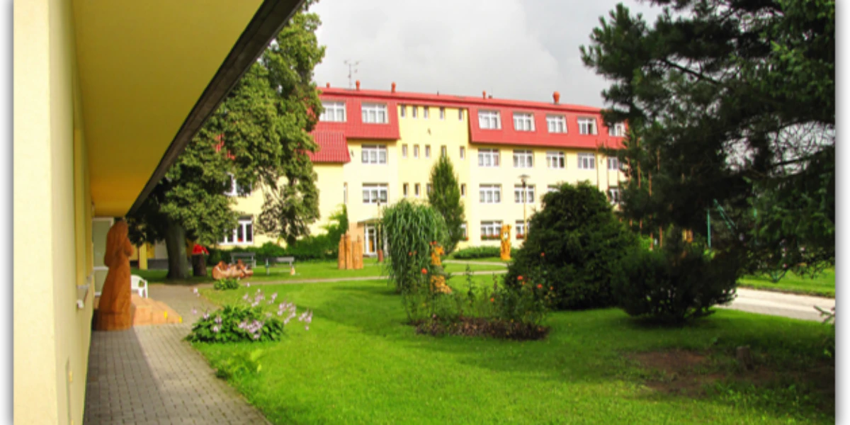 Dětský domov se školou a základní škola
