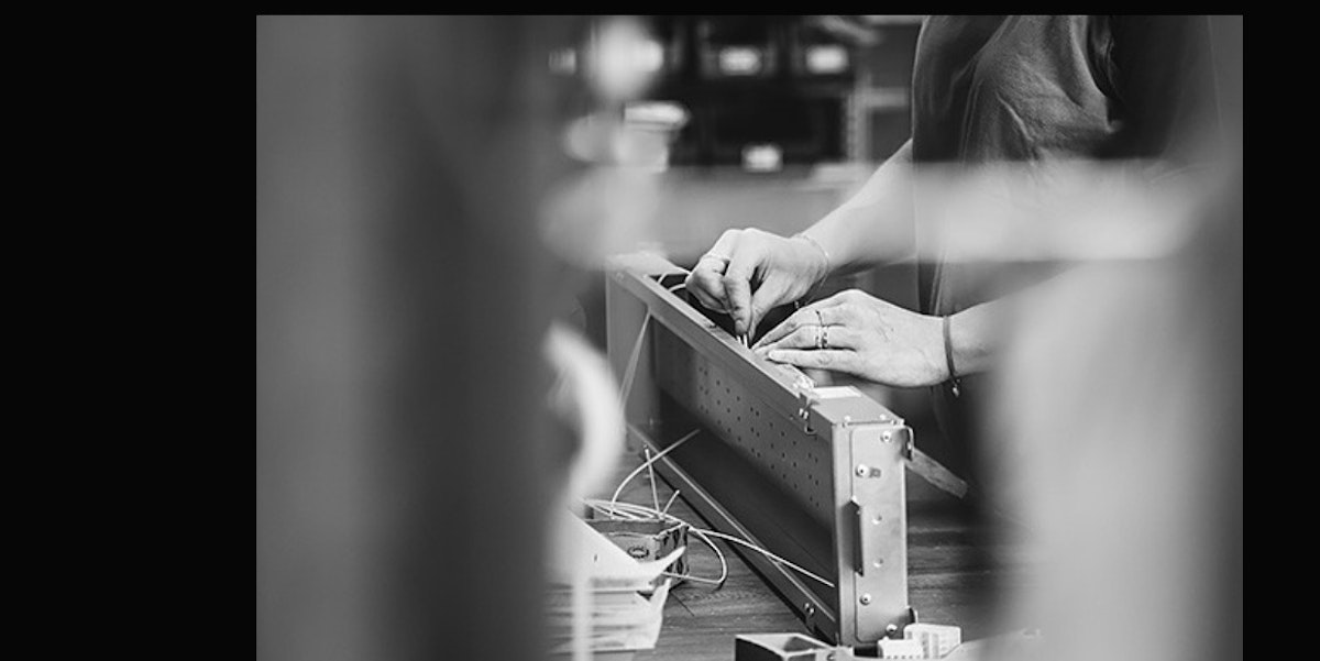 ELEKTRO-LUMEN, s. r. o.